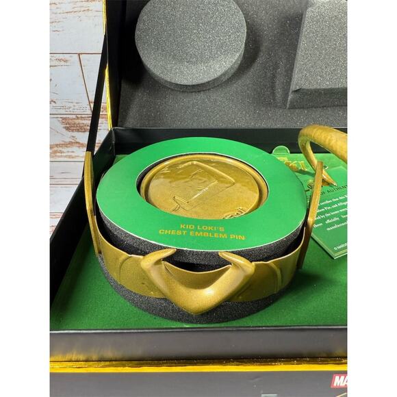 Marvel Studios Loki Helmet Crown Replica Set Collectible Open Box - Picture 5 of 8